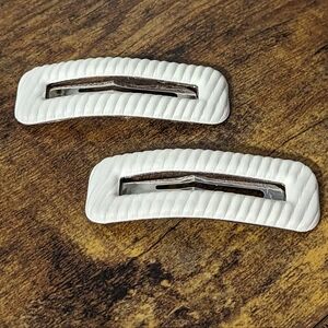 2 For $5 Item: Scunchi White Textured Snap Clip Set New!